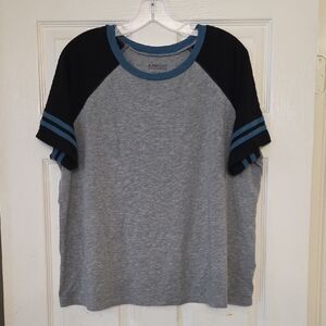 Torrid Gray and Black Short Sleeve Tee
